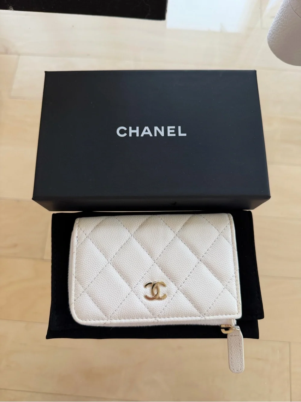 Auth CHANEL Quilted key ring Card Holder with champagne gold + white caviar
